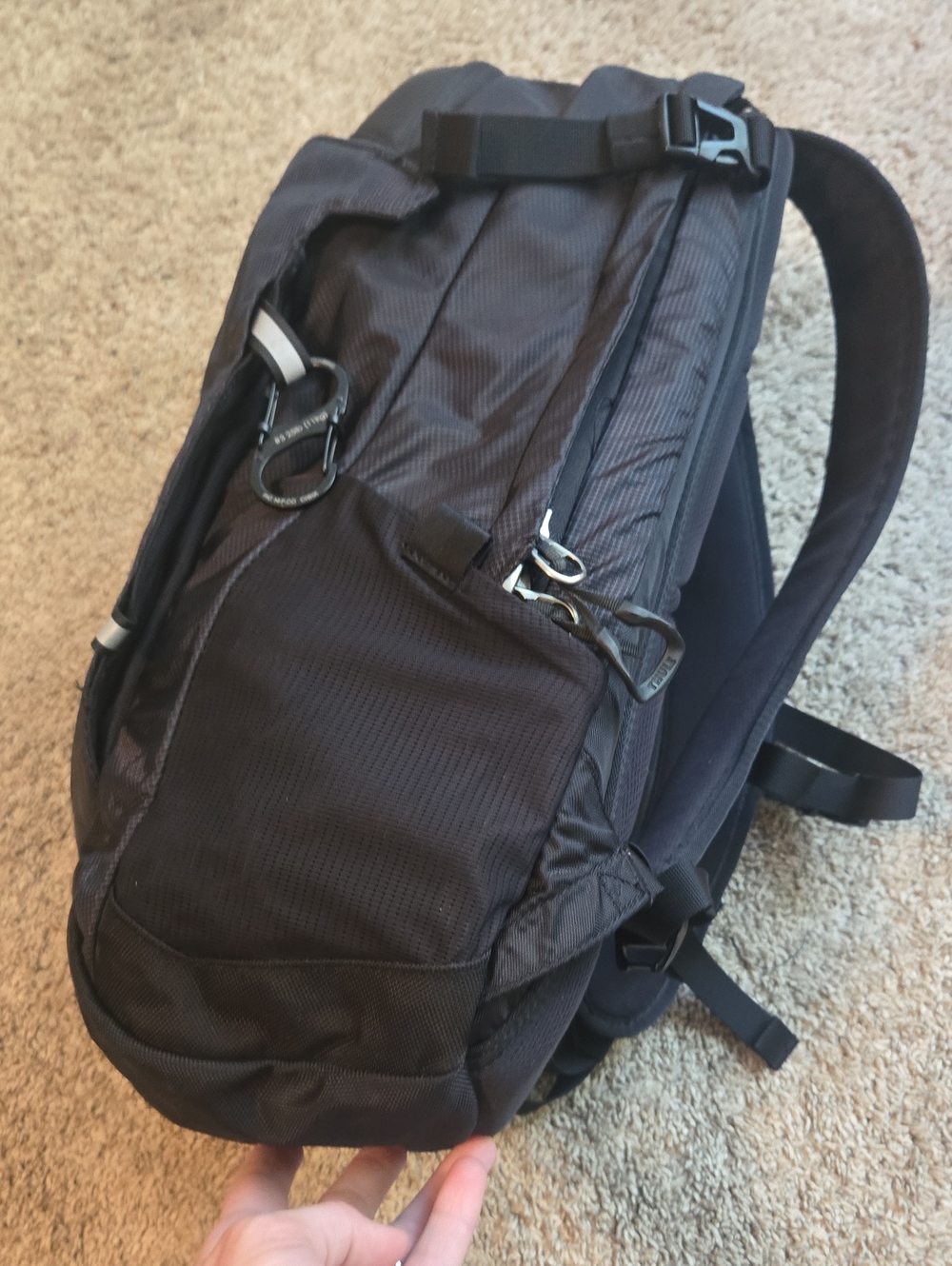 Thule Triumph 2 Backpack - Picture 3 of 5